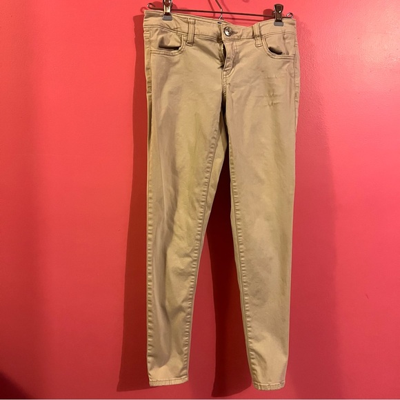 American Eagle Outfitters Pants - American Eagle Outfitters Beige Super Stretch Pants